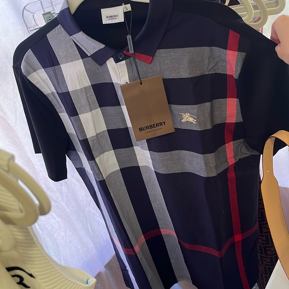 Mens Burberry 100$